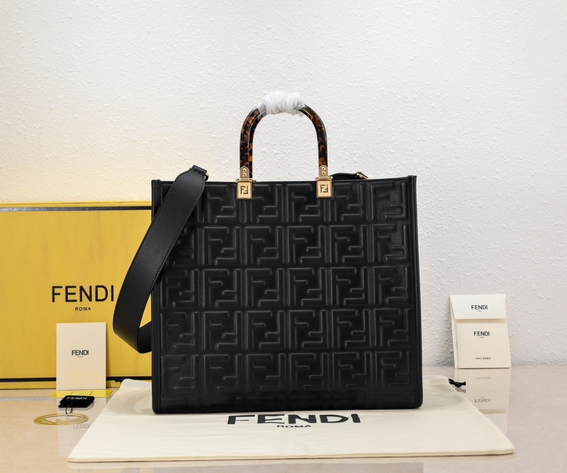 Fendi Handbags 19